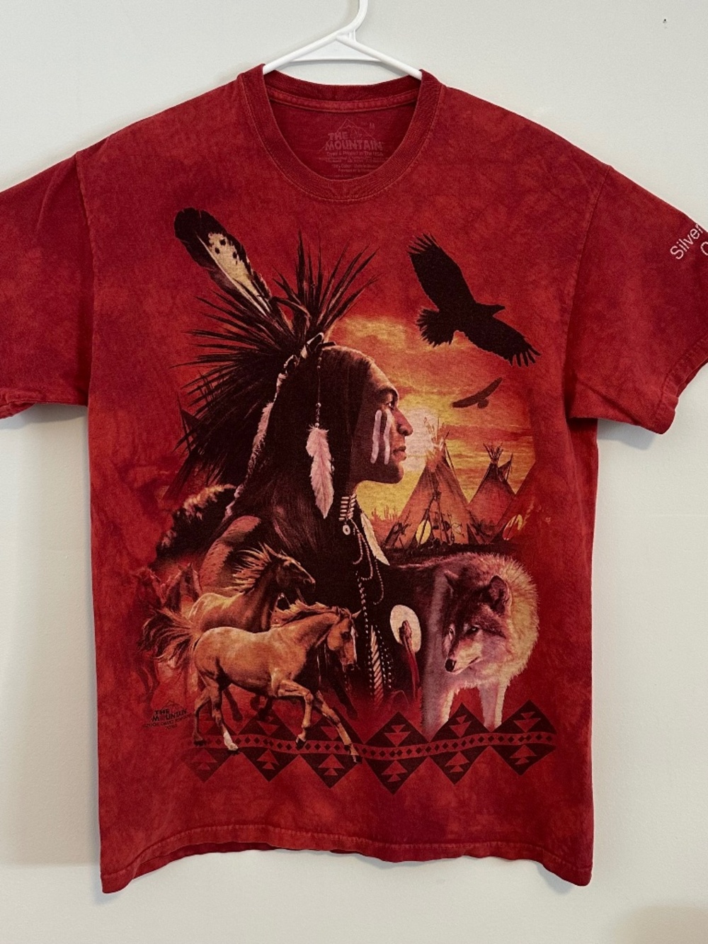 Men's Native American Print T-Shirt Medium Red Tie Dye Y2K 2008 Short Sleeve